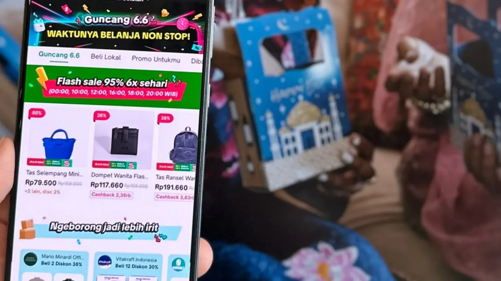 Inspirasi OOTD Idul Adha: Manfaatkan Diskon 95% di Tokopedia Flash&nbsp;Sale!