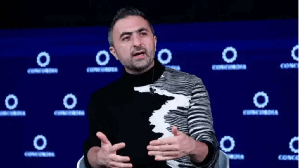 CEO Microsoft Dikritik: Konten Internet Bukan Perangkat Lunak Gratis untuk Latih&nbsp;AI